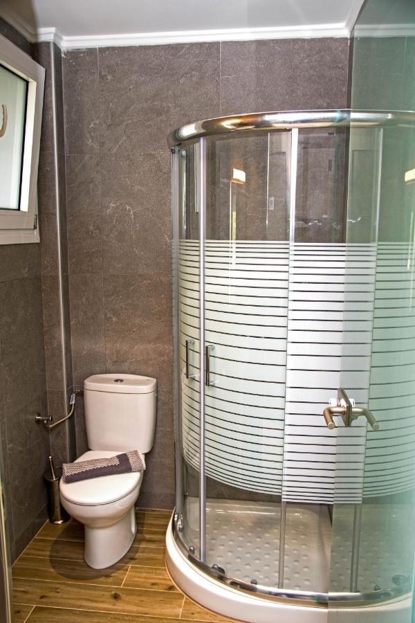 Aelia Luxury Apartments Nikiti  Bagian luar foto