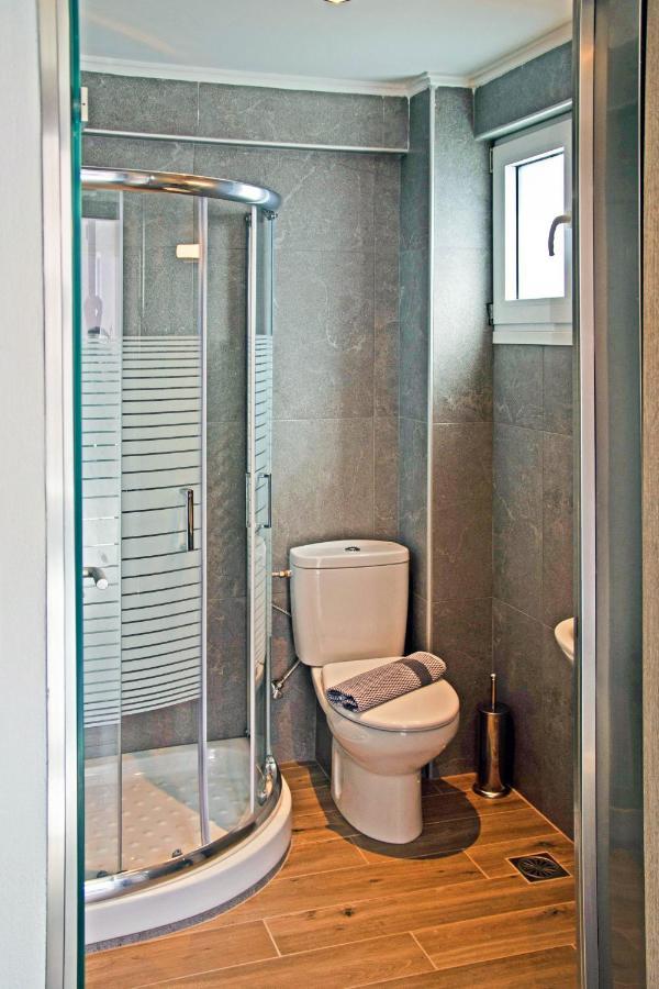 Aelia Luxury Apartments Nikiti  Bagian luar foto