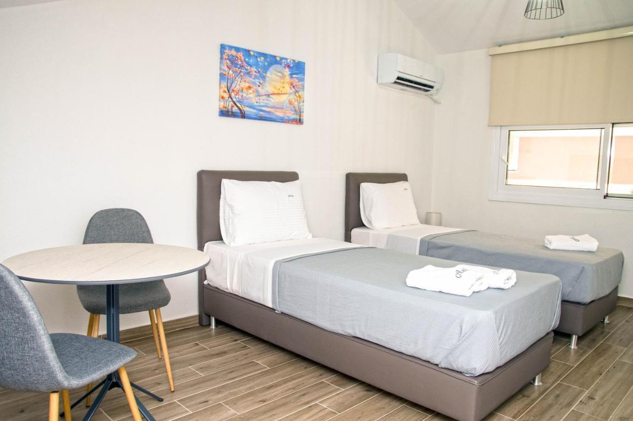 Aelia Luxury Apartments Nikiti  Bagian luar foto