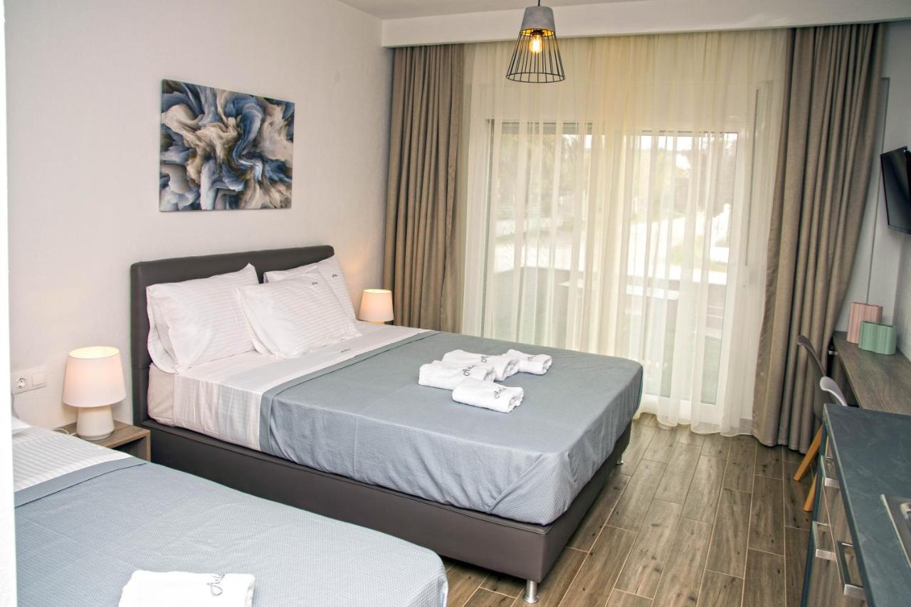 Aelia Luxury Apartments Nikiti  Bagian luar foto