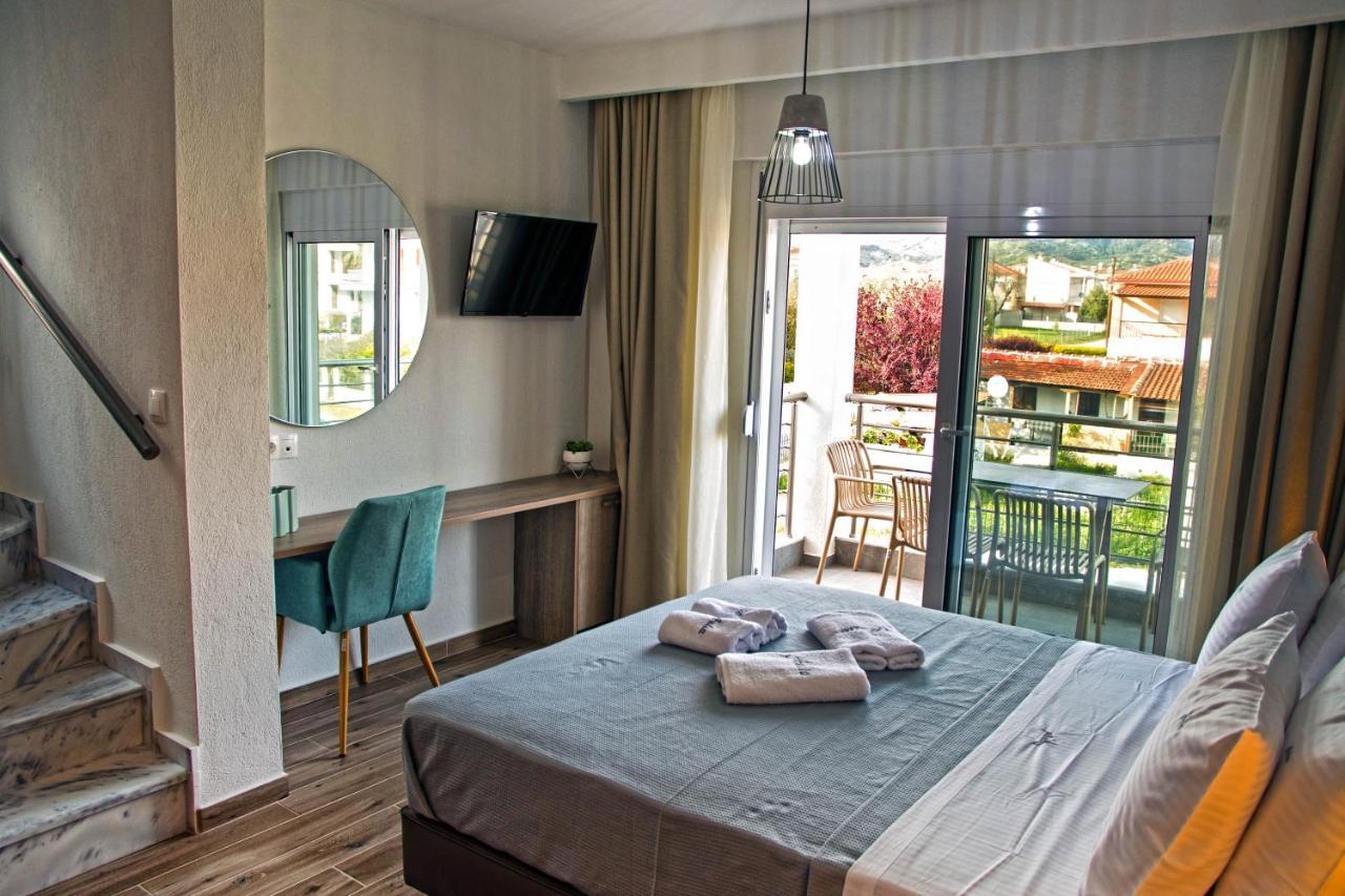 Aelia Luxury Apartments Nikiti  Bagian luar foto