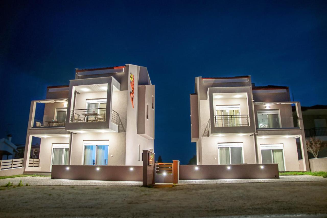 Aelia Luxury Apartments Nikiti  Bagian luar foto